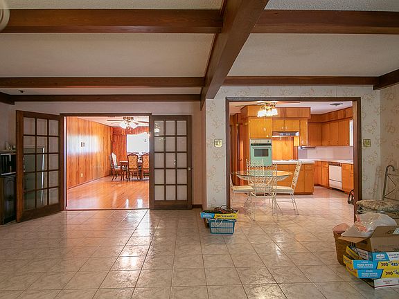 4th image of 753 Glen Valley Way