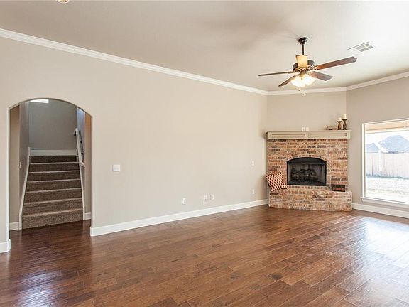 5th image of 5704 Saint James Pl