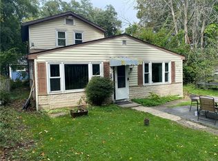 9634 Court St, Angola, NY 14006
