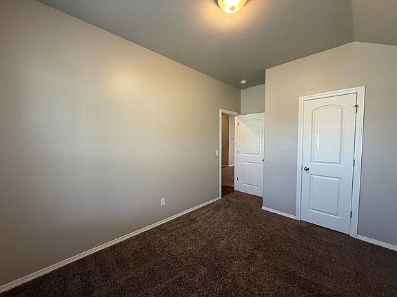 5th image of 2408 Alta Vista Ln