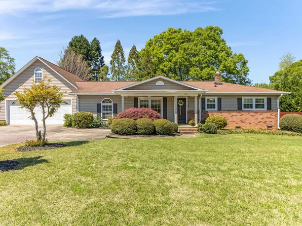 203 Le Ann Dr, Easley, SC 29642
