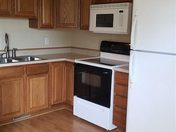 3rd image of 1006 Marcus Ct