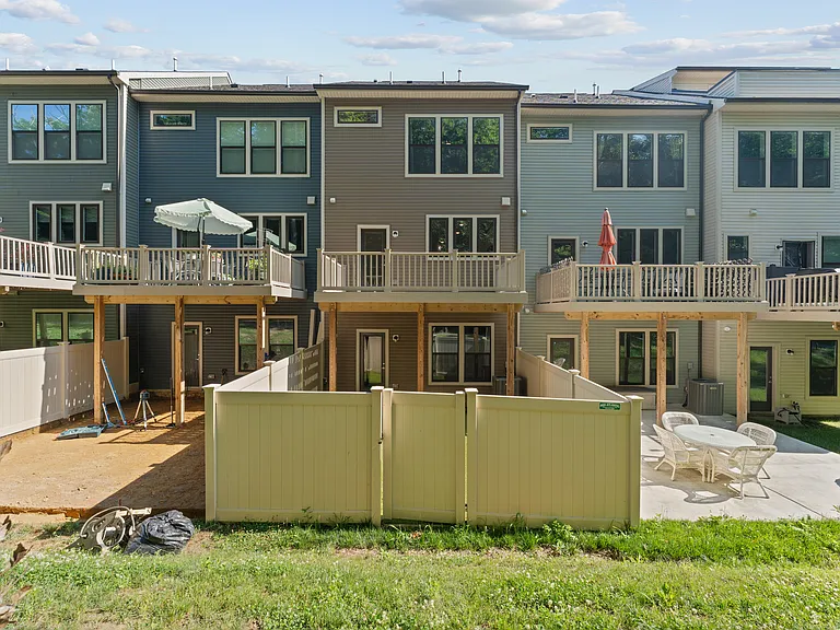 3354 Watershed Blvd — Photo 32