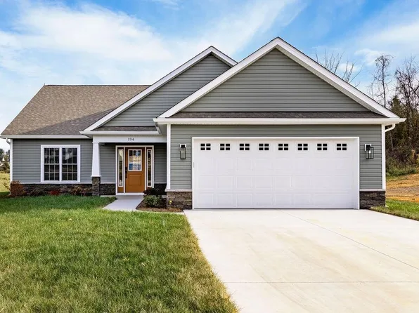 194 Langley Dr, Waynesboro, VA 22980