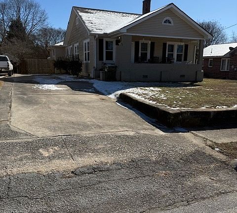 4th image of 139 Myrtle St