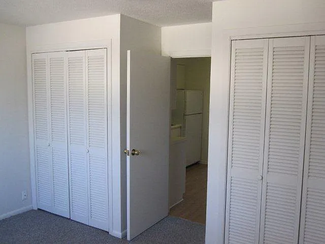 328 College St — Photo 15