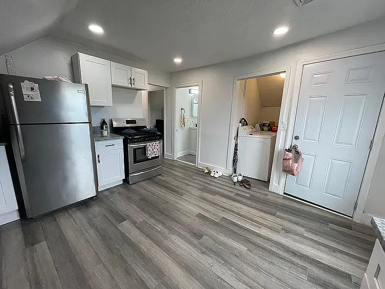 119 Hanover St #3 — Photo 6