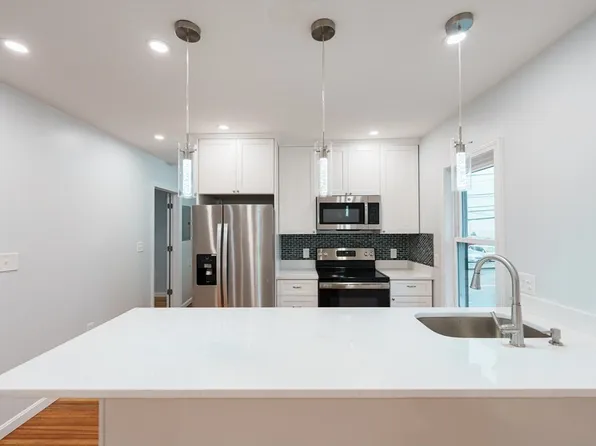 318-320 Quincy Ave, Braintree, MA 02184