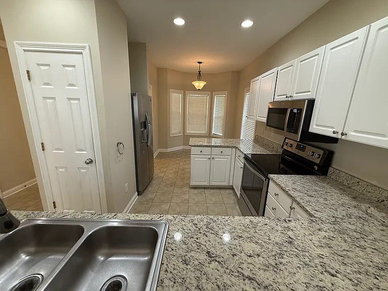 1365 Honey Locust Ct — Photo 10