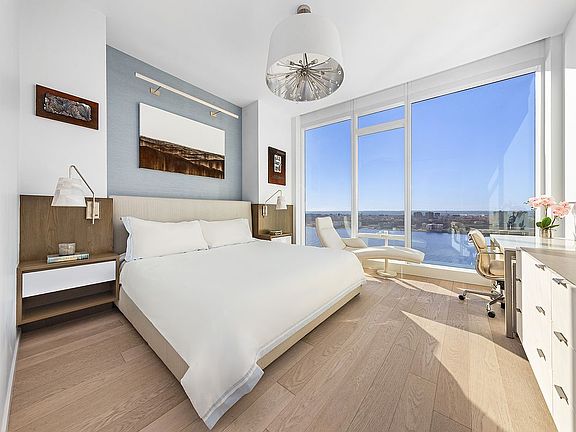 5th image of 30 Riverside Blvd #36B