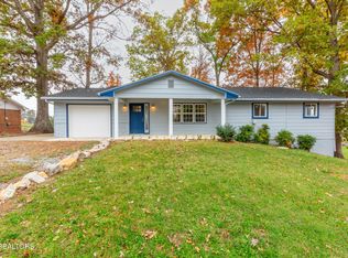 1113 Sunset Cir, Newport, TN 37821