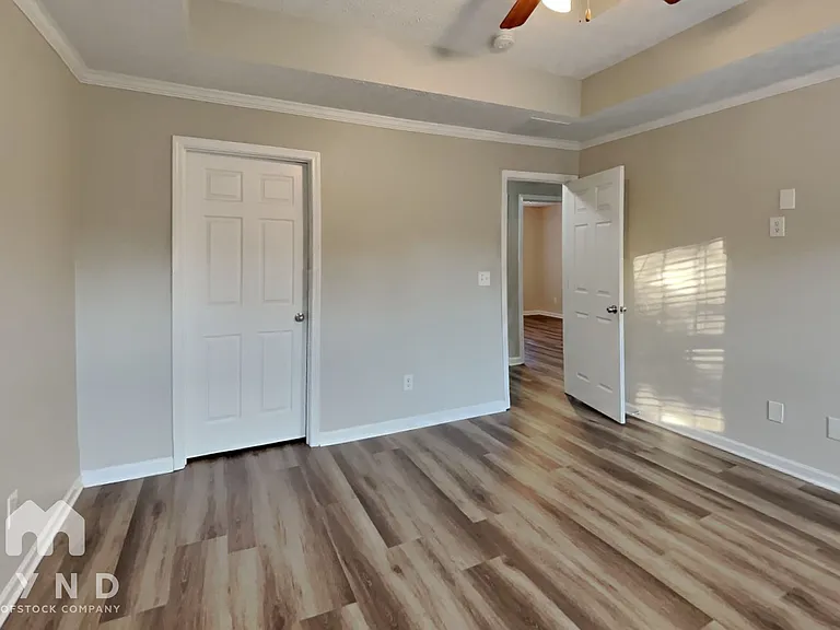 158 McArthur Dr — Photo 12