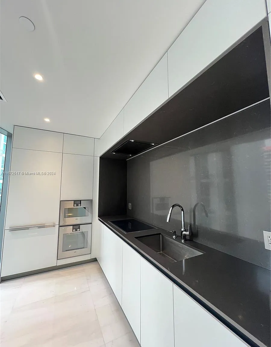 1 bed, $5,990 — Photo 1