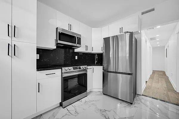 Rented by LandSeair Real Estate Group | media 5