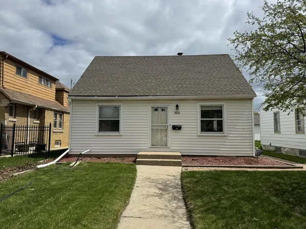 4612 North 18th STREET, Milwaukee, WI 53209