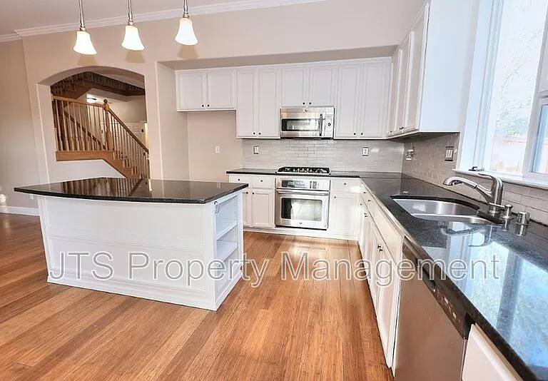 2040 San Esteban Cir — Photo 6