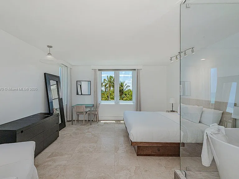 2301 Collins Ave #310 — Photo 15