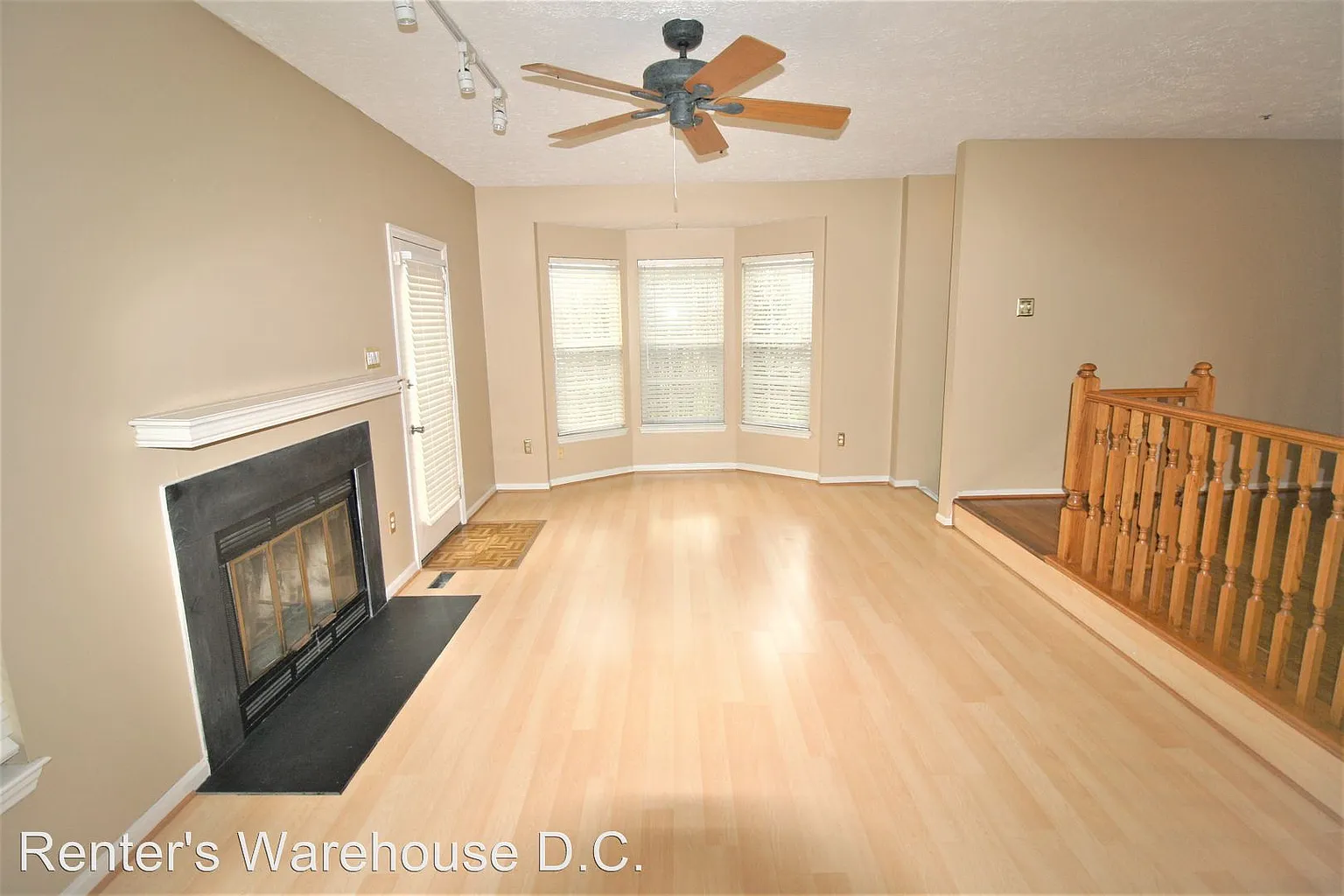 20548 Lowfield Dr photo 1