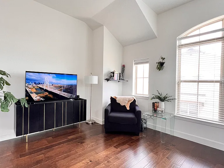 2705 Yellow Jasmine Ln — Photo 28