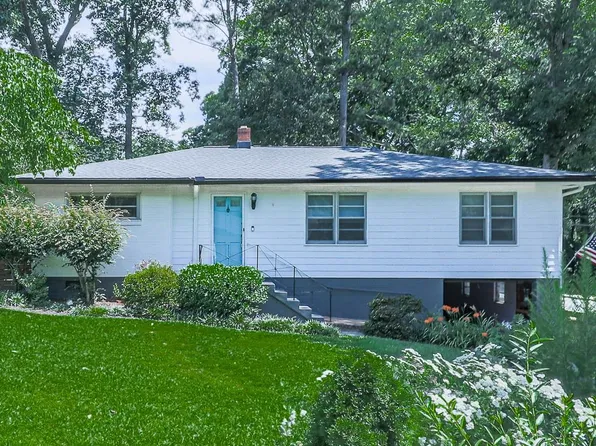 1043 Oakdale Dr SE, Smyrna, GA 30080
