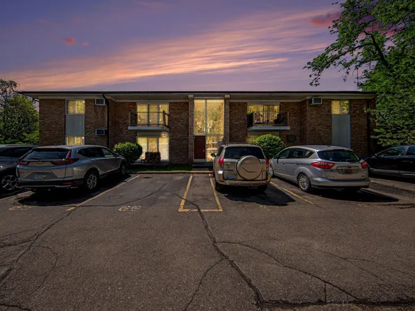 1261 Island Dr APT 201, Ann Arbor, MI 48105