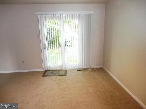 5th image of 3121 Benton Square Dr
