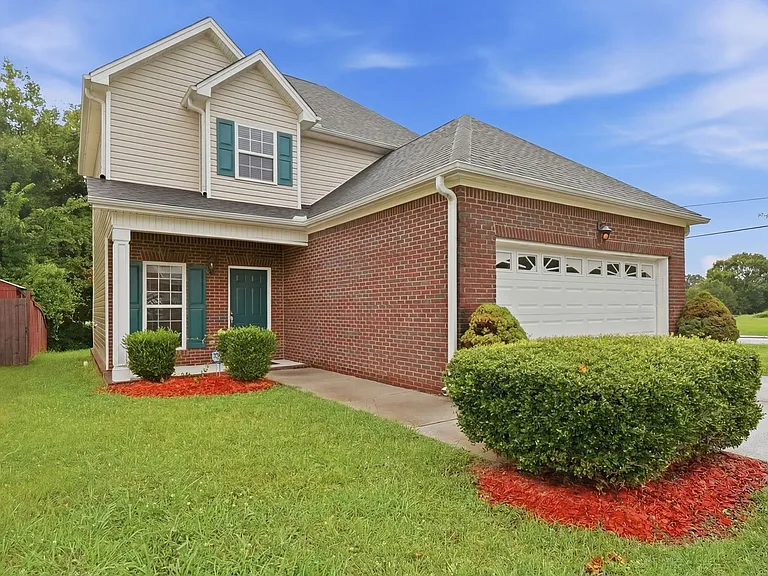 7100 Blossom Cir — Photo 2