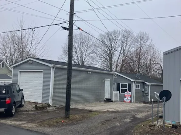 203 1st St, New Market, IN 47965