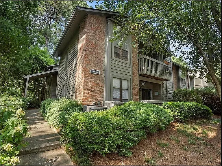 604 Tuxworth Cir #604 — Photo 1