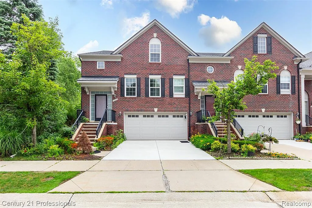 4 bed, 3.5 bath, 2058 sqft, $3,300 — Photo 1