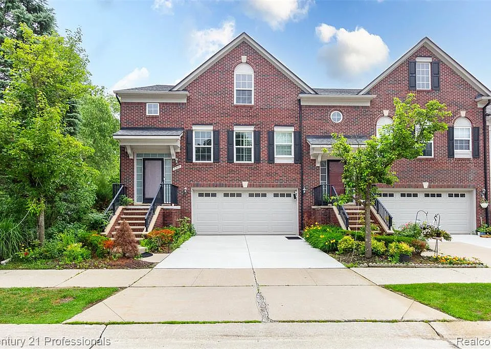 757 Sandalwood Dr