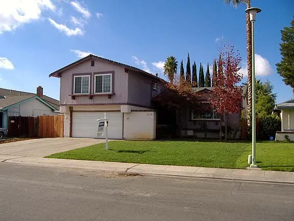 7376 Mandy Dr photo 1