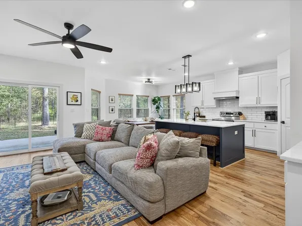 206 Parkside Dr, Trinidad, TX 75163
