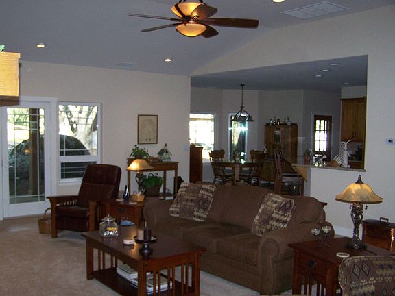 2nd image of 38873 Goldenrod Ln