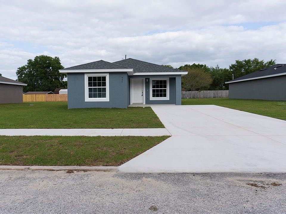 1st image of 937 Strathmore Pl