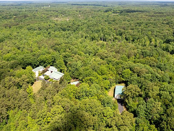 3rd image of 280 Harris Ln