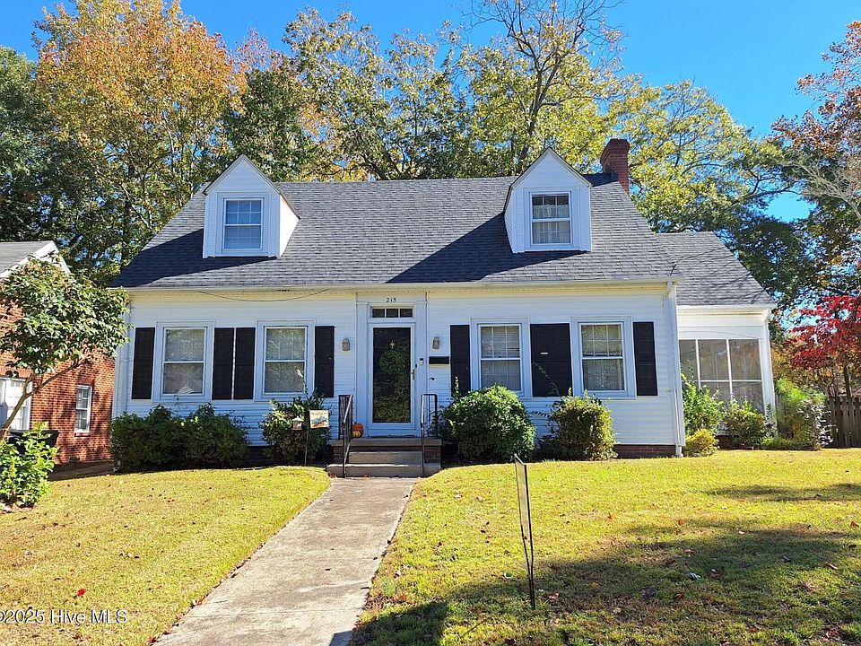 2nd image of 215 Lewis St