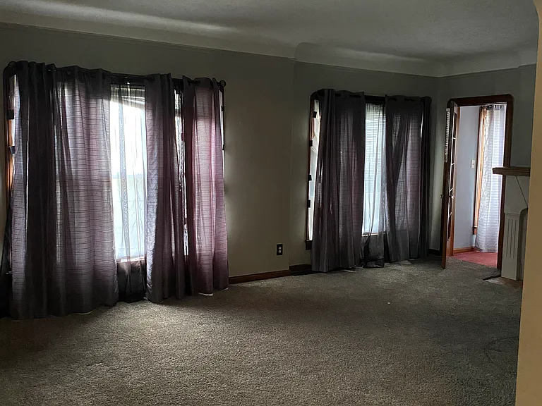 19100 Lake Shore Blvd #1 — Photo 10