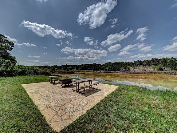 5th image of 185 Cougar Park Rd