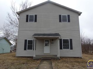 808 W Bertrand St, Saint Marys, KS 66536