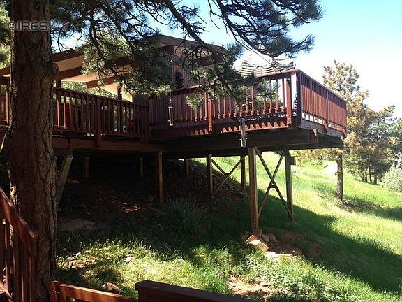 deck off Carport