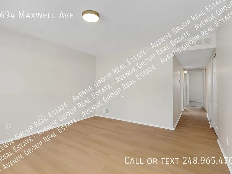 8694 Maxwell Ave — Photo 9