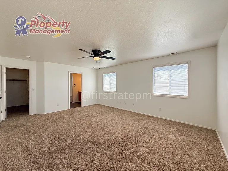 16042 N Saint Helens Dr — Photo 17