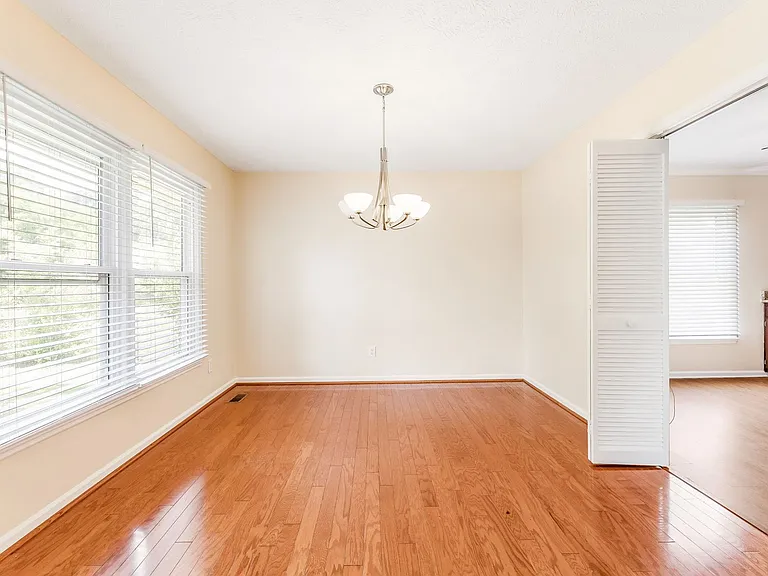 6837 Woodmark Dr — Photo 11