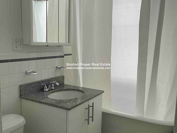 117 Park Dr. #28 Boston - Fenway Unit Photo 3