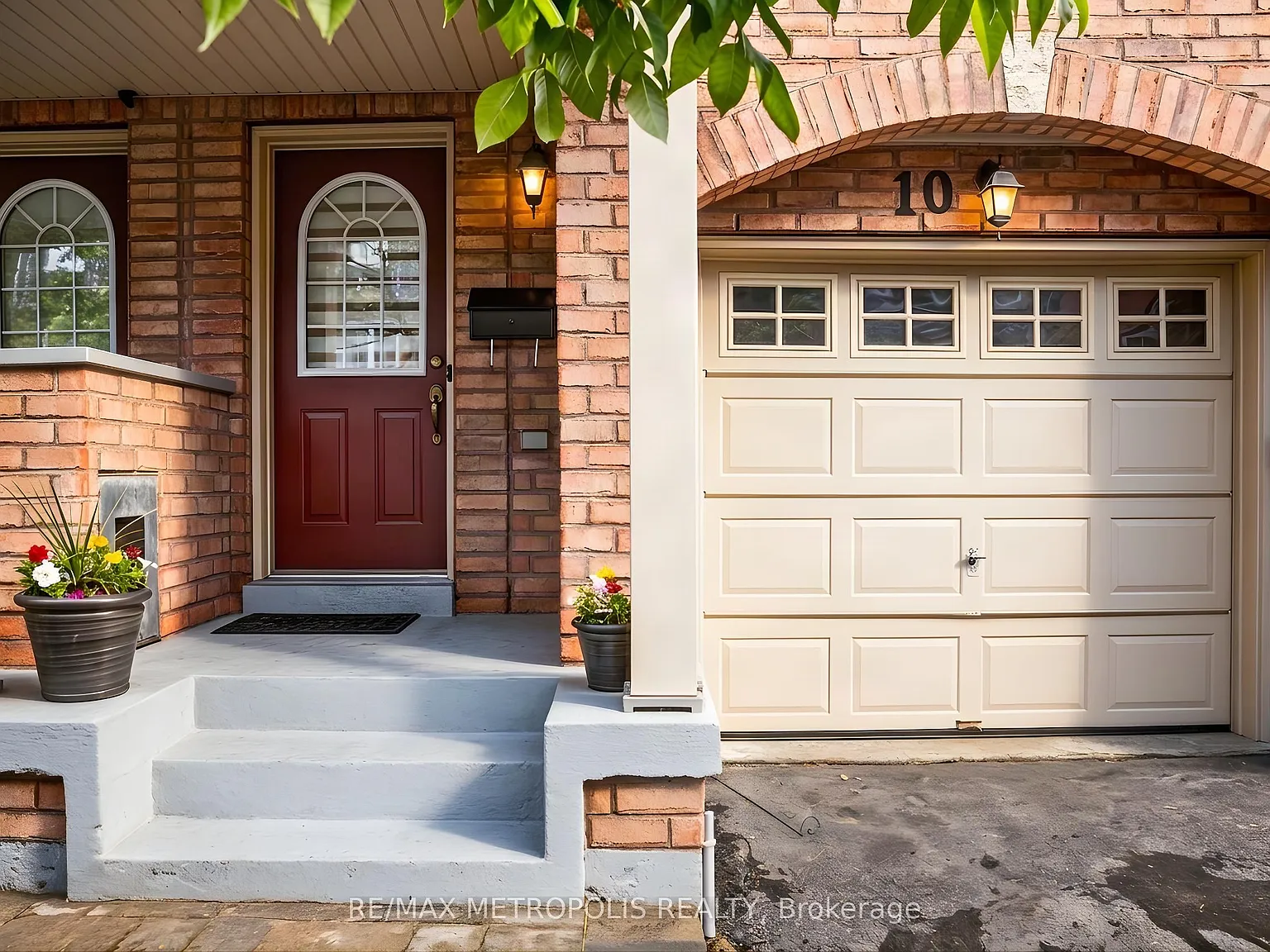 4 bed, $3,250 — Photo 2