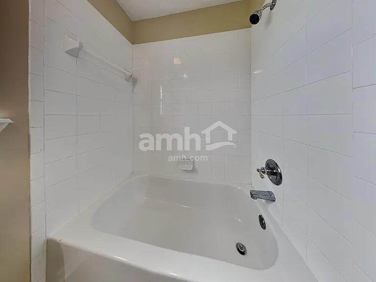 9146 Prosperity Lake Dr — Photo 18