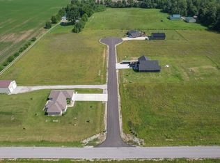 10312 Shamrock Ct, Seymour, IN 47274