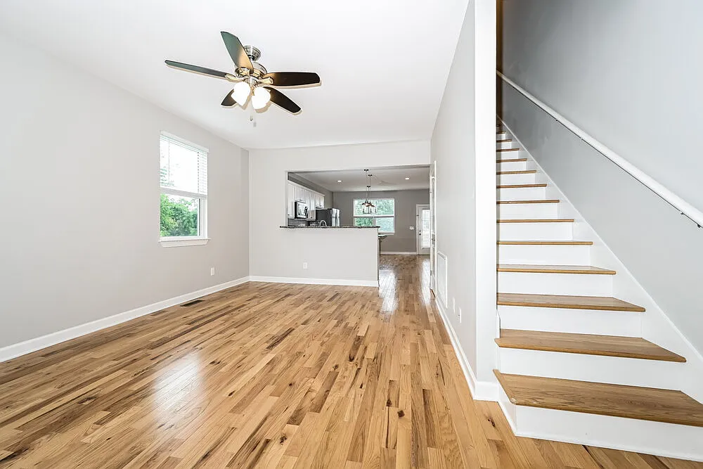 3 bed, 2.5 bath, 1918 sqft, $2,660 — Photo 4