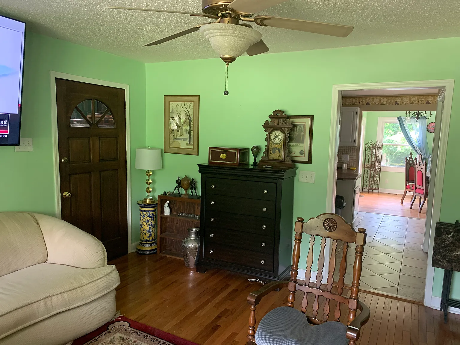 3 bed, 1200 sqft, $825 — Photo 4